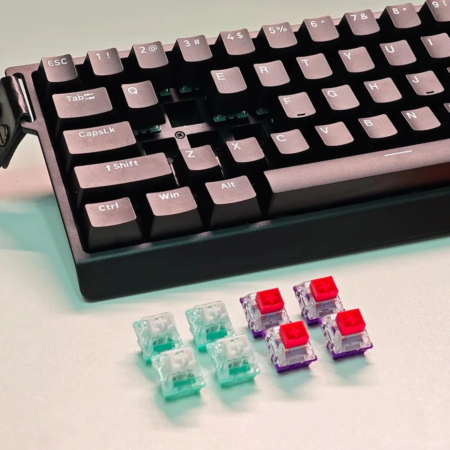 Madlions Professional Gaming Magnetic Keyboard MAD 60 HE RGB - Magnetic Amber Pro Switches - Black